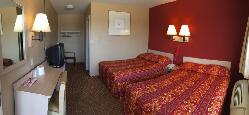 ויקטורוויל Hilltop Inn & Suites מראה חיצוני תמונה